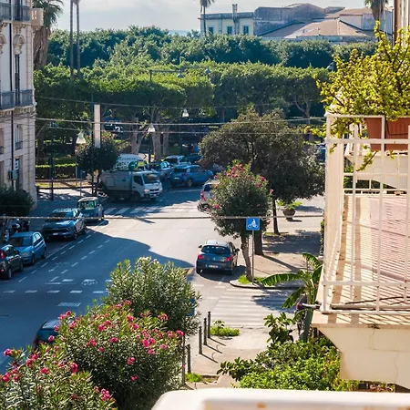 Donna Laura - Charme Sicilian Living Apartment
